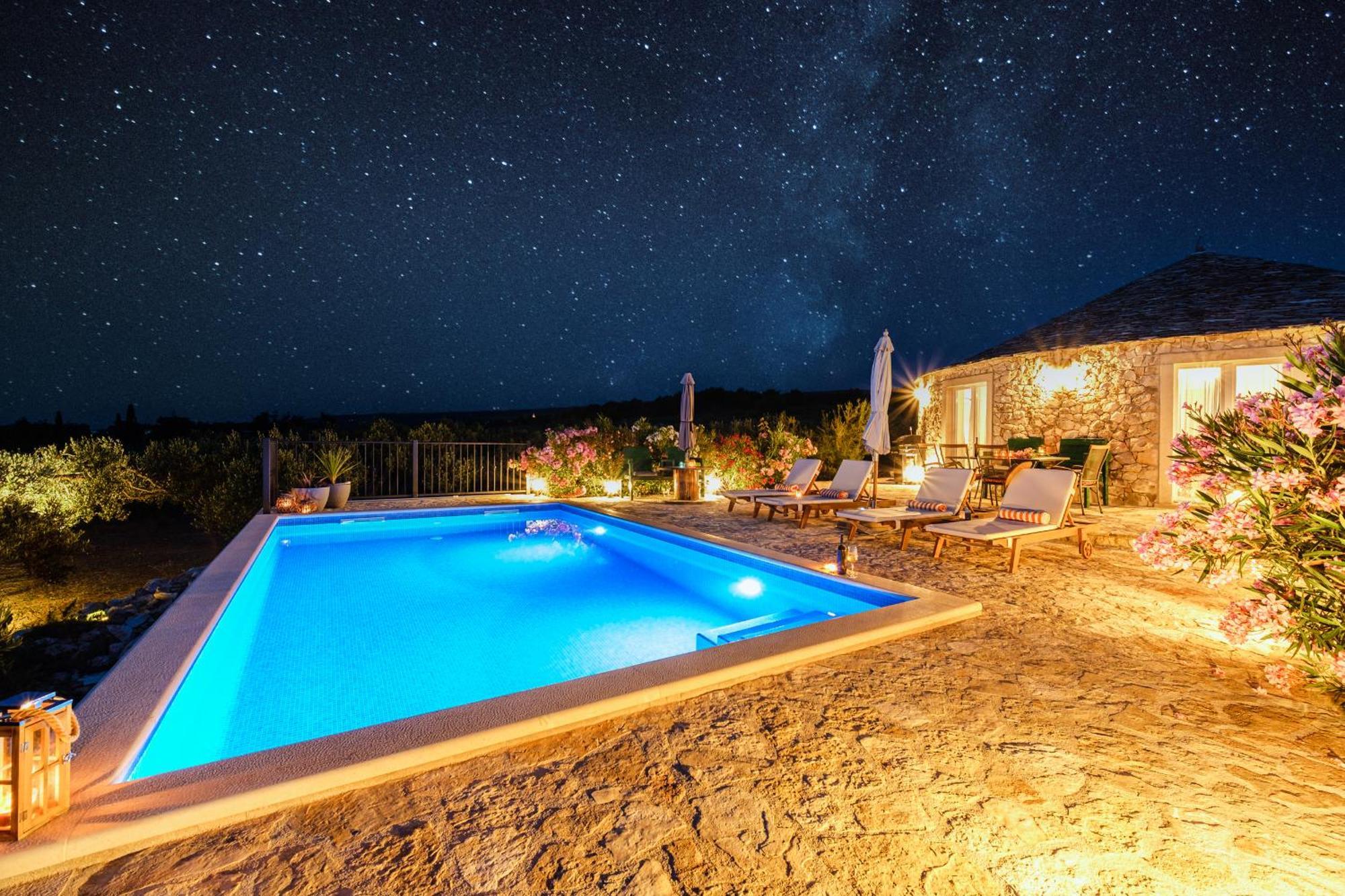 Island Getaway - Heritage House Mirca  Exterior photo